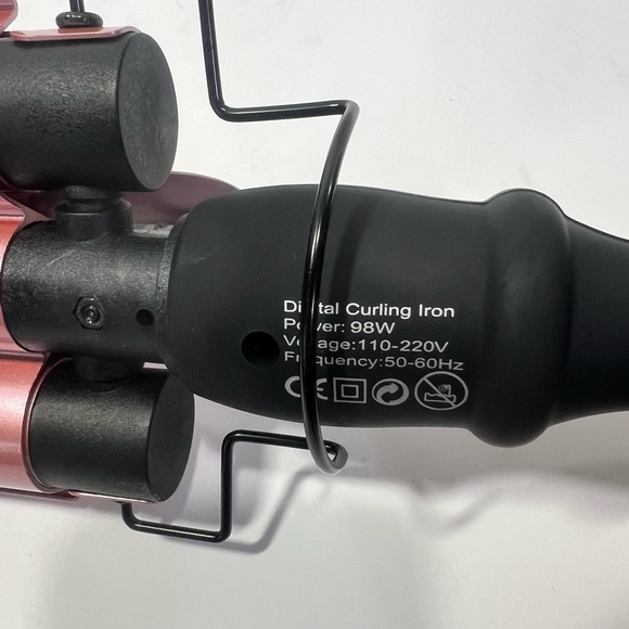 Digital Pink Curling Iron - Picture 6 of 6